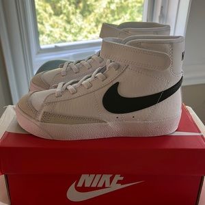 Nike Kids’ Preschool Blazer Mid ‘77 Shoes SIZE 13.0K
